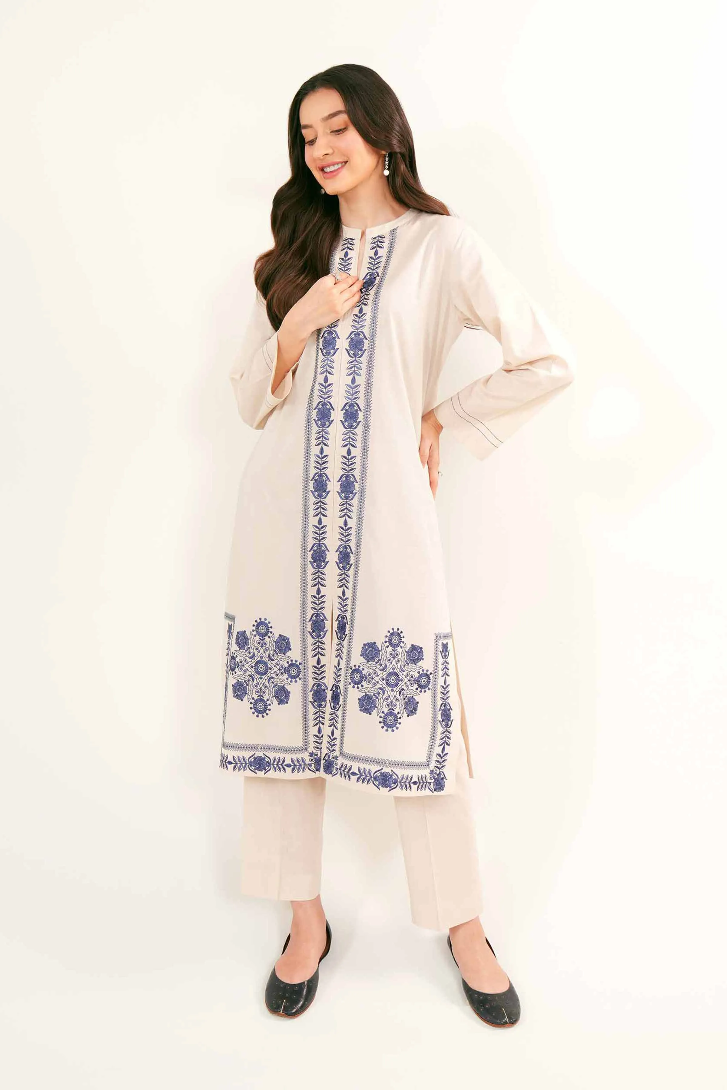 2 Piece - Embroidered Suit - PE24-334