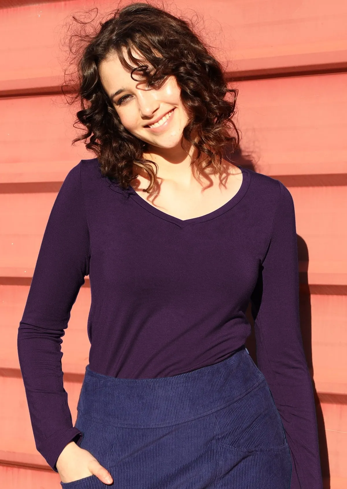 Long Sleeve Stretch V-neck Top Dark Purple